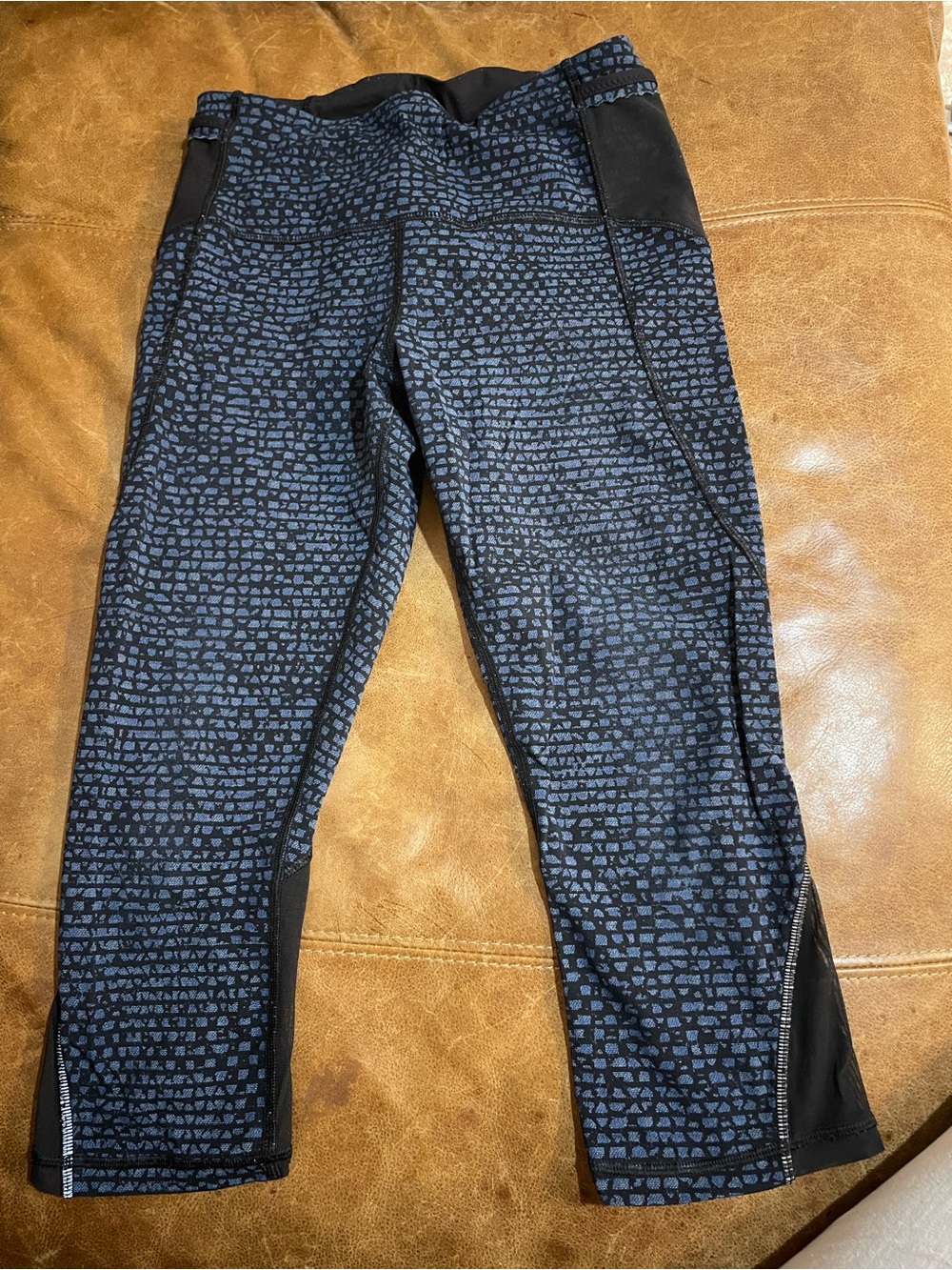 lululemon athletica Black & Blue Patterned Performance Leggings